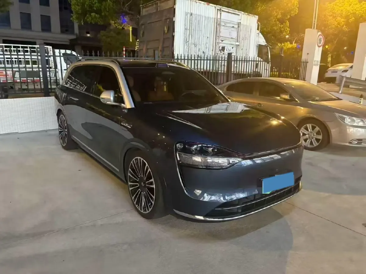 2024 AITO AITO M9 1.5T 152HP L4 REEV 42KWH,autocango,china used car exporter,china ev exporter,chinese used car exporter,chinese used ev exporter