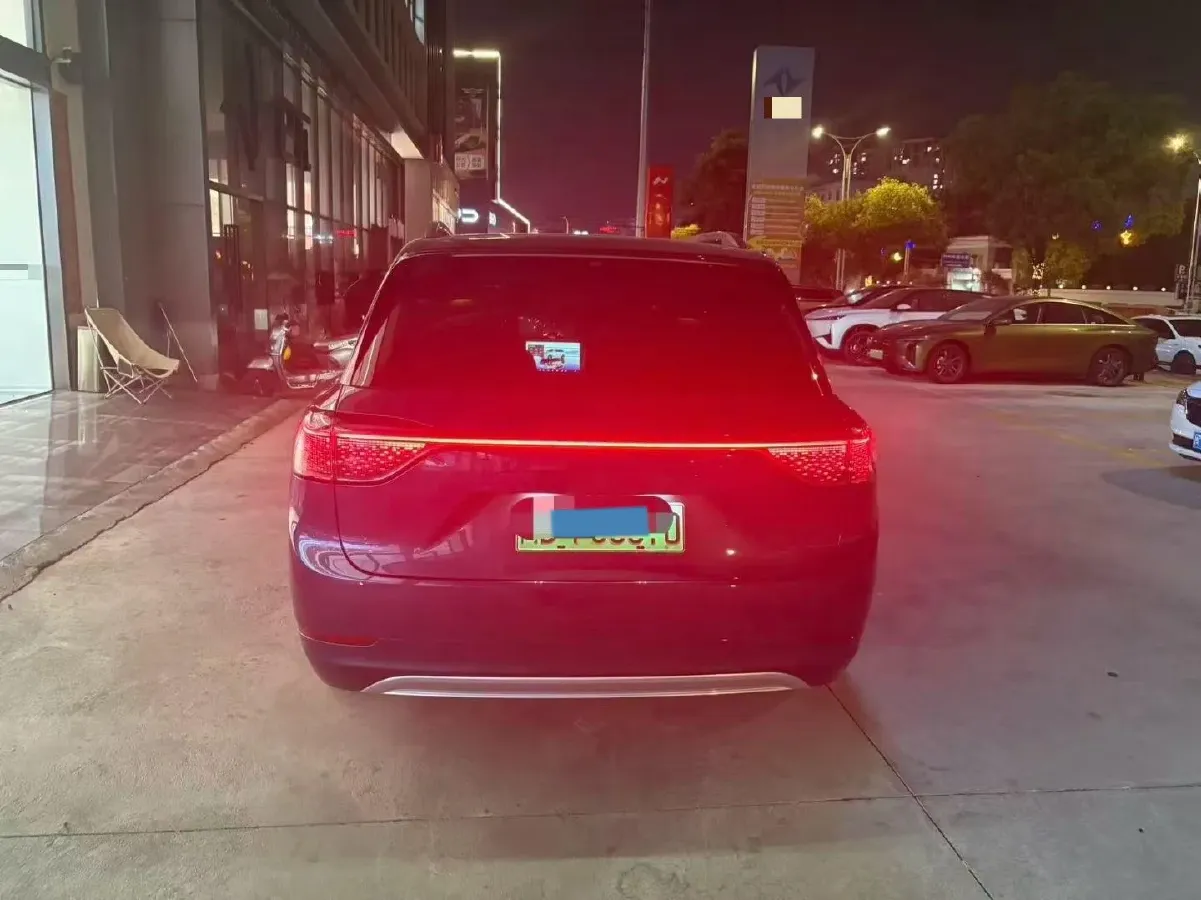 2024 AITO AITO M9 1.5T 152HP L4 REEV 42KWH,autocango,china used car exporter,china ev exporter,chinese used car exporter,chinese used ev exporter