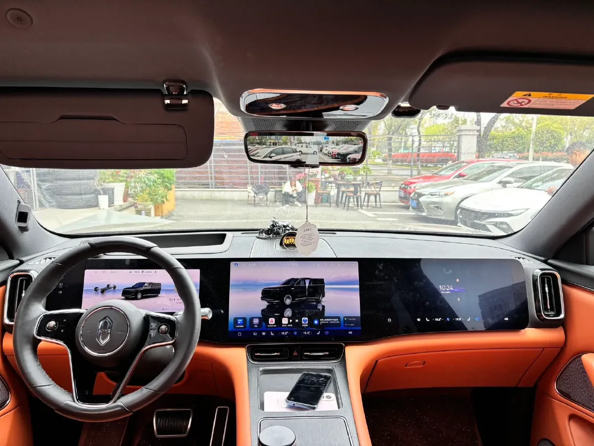 2025 AITO AITO M8 REEV 160HP REEV 53.4KWH,autocango,china used car exporter,china ev exporter,chinese used car exporter,chinese used ev exporter