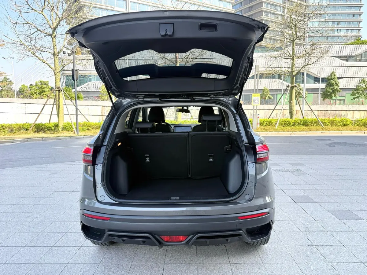 2025 Geely Coolray 1.5L 126HP L4 CVT,autocango,china used car exporter,china ev exporter,chinese used car exporter,chinese used ev exporter