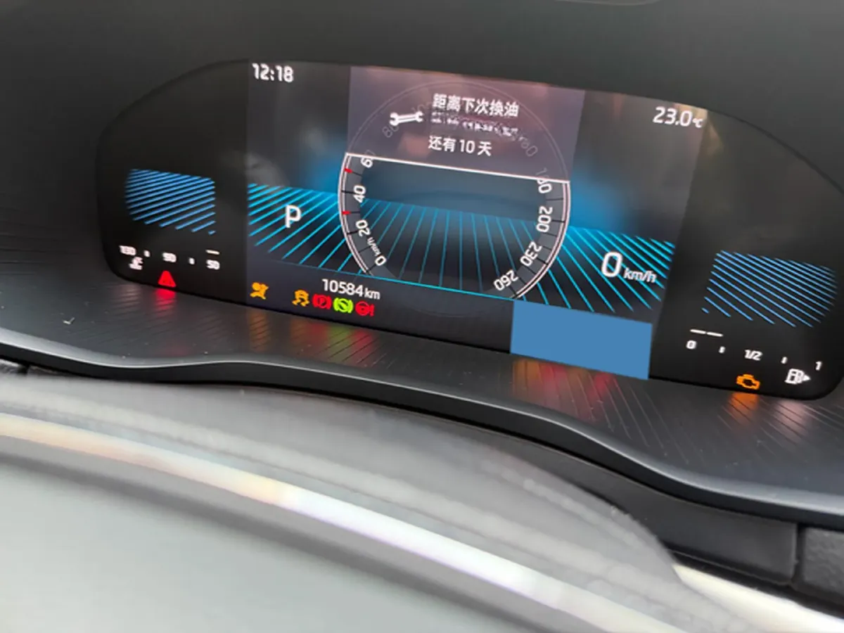 2023 Skoda Karoq 1.4T 150HP L4 7DCT,autocango,china used car exporter,china ev exporter,chinese used car exporter,chinese used ev exporter