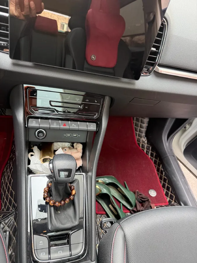 2023 Skoda Karoq 1.4T 150HP L4 7DCT,autocango,china used car exporter,china ev exporter,chinese used car exporter,chinese used ev exporter