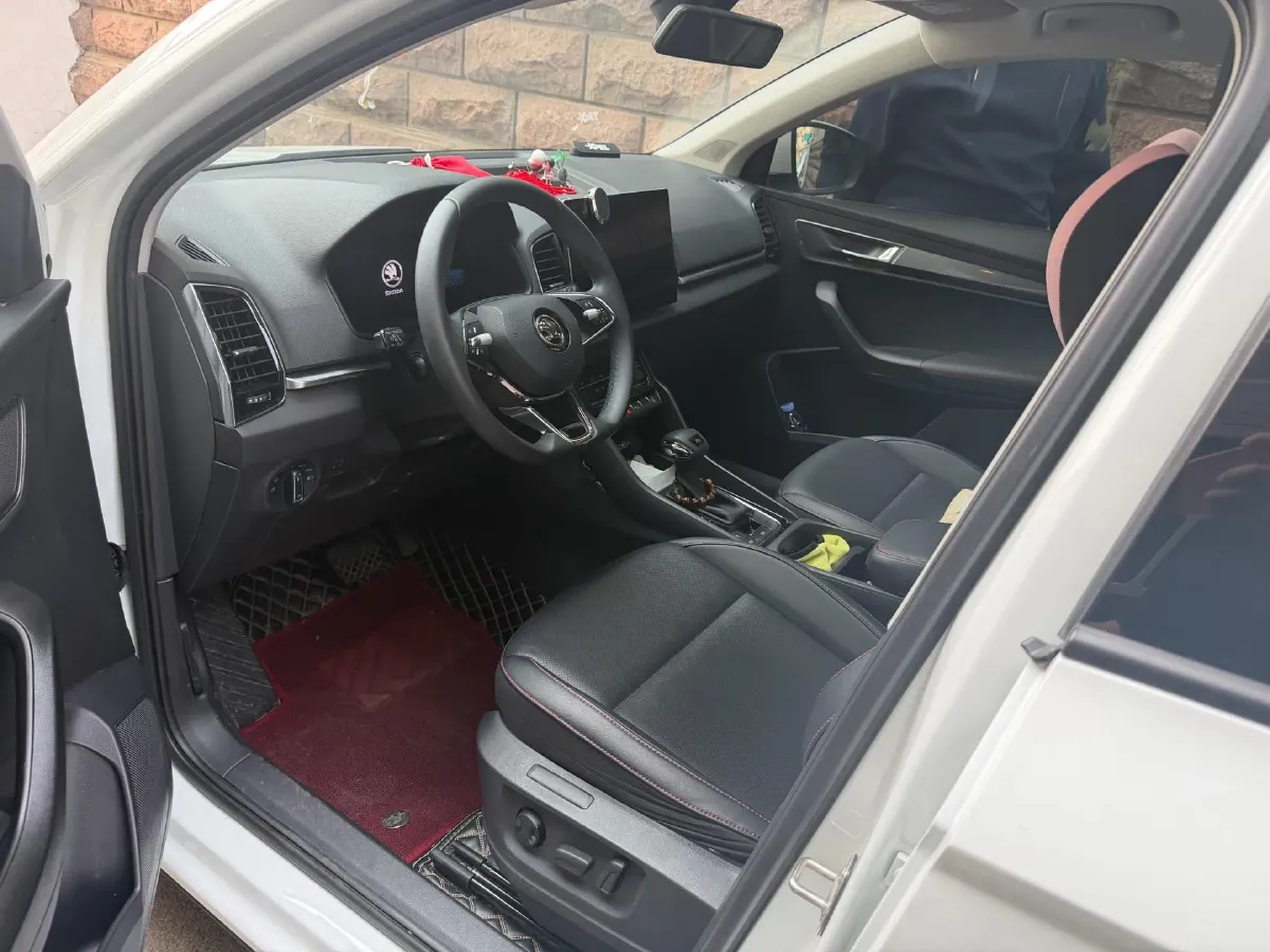 2023 Skoda Karoq 1.4T 150HP L4 7DCT,autocango,china used car exporter,china ev exporter,chinese used car exporter,chinese used ev exporter