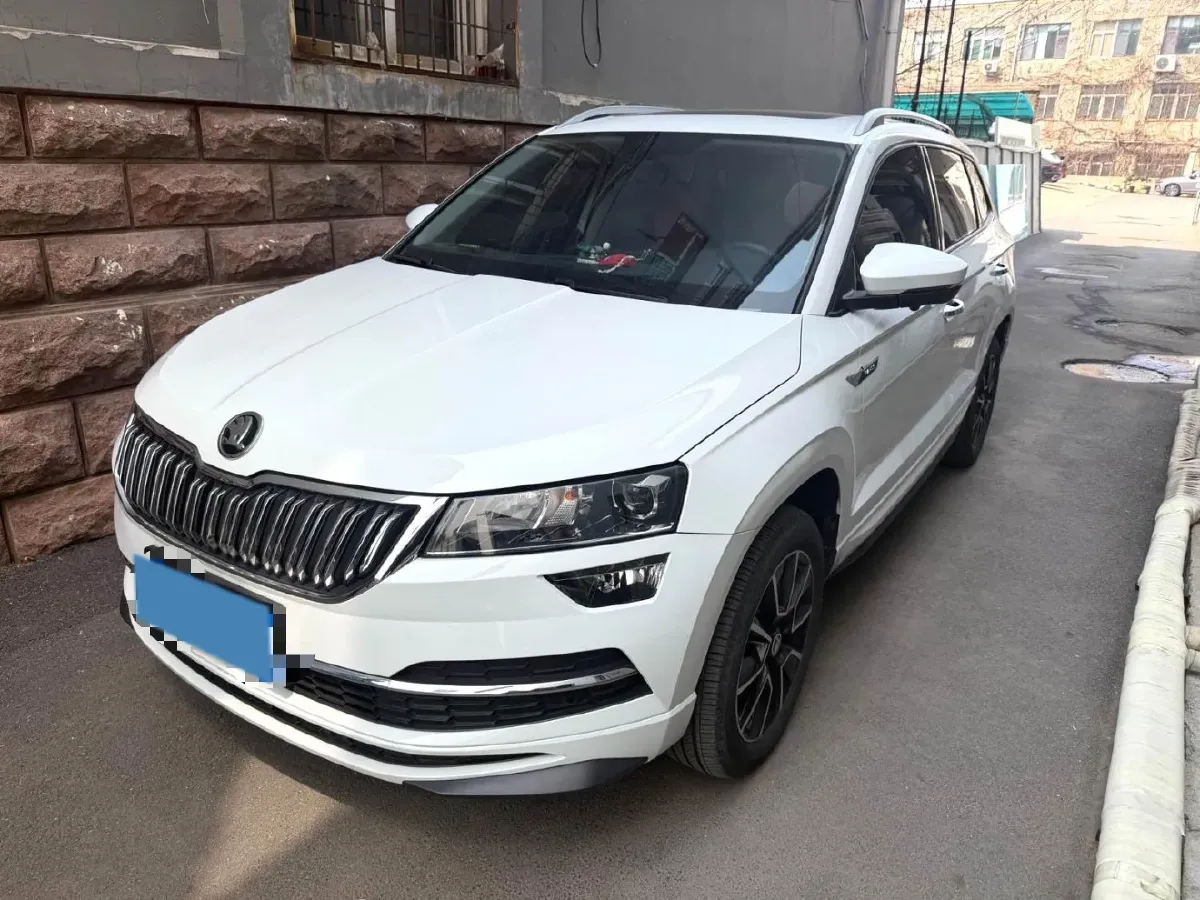 2023 Skoda Karoq 1.4T 150HP L4 7DCT,autocango,china used car exporter,china ev exporter,chinese used car exporter,chinese used ev exporter
