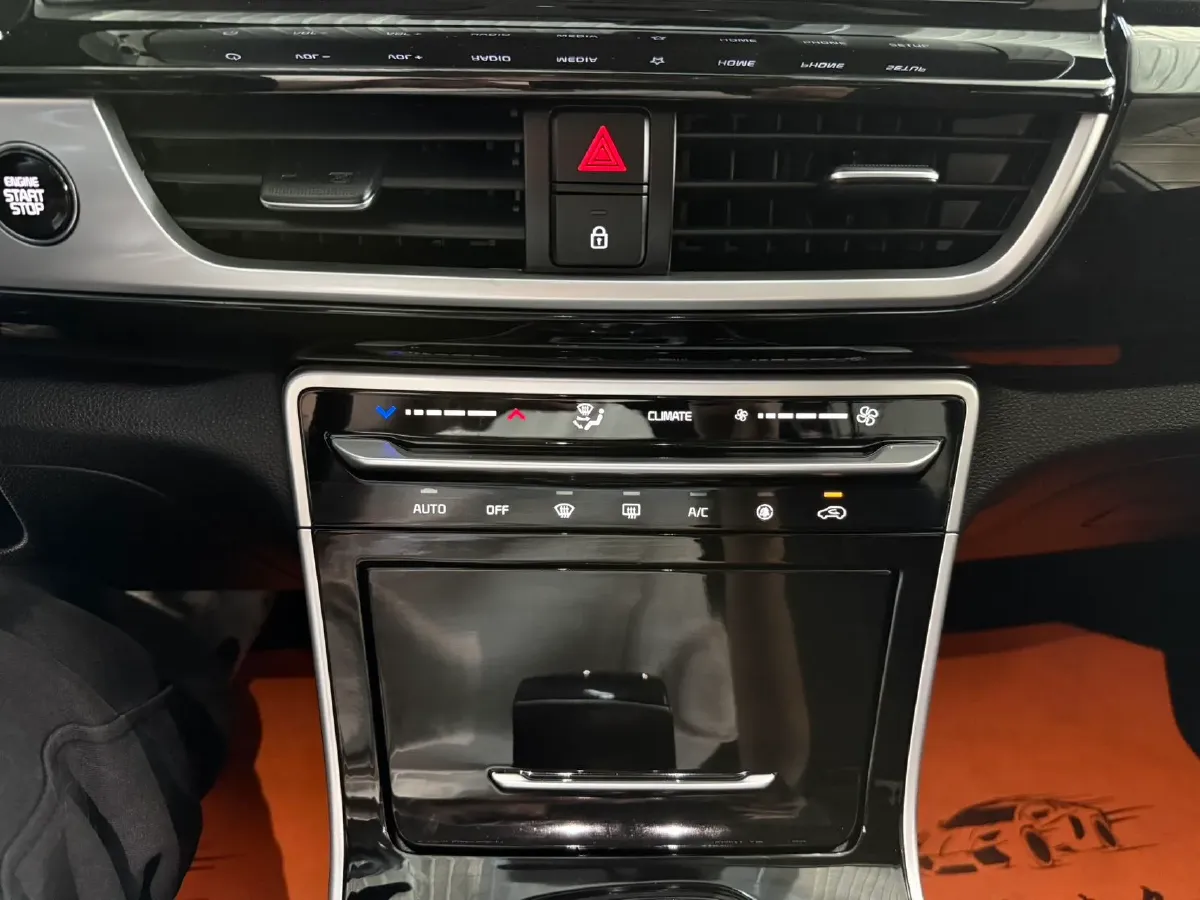 2021 Kia KX3 1.5L 115HP L4 CVT,autocango,china used car exporter,china ev exporter,chinese used car exporter,chinese used ev exporter