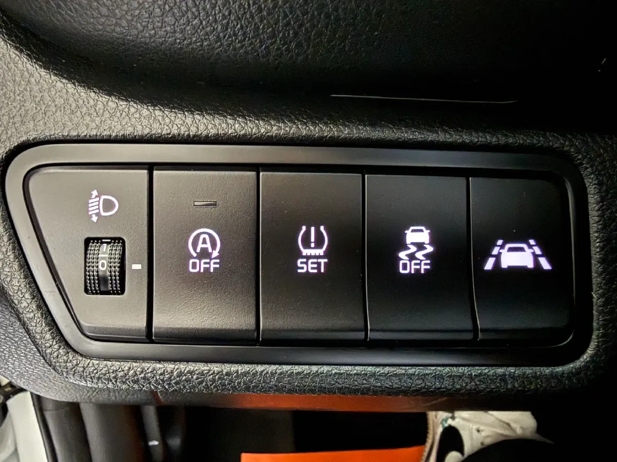 2021 Kia KX3 1.5L 115HP L4 CVT,autocango,china used car exporter,china ev exporter,chinese used car exporter,chinese used ev exporter