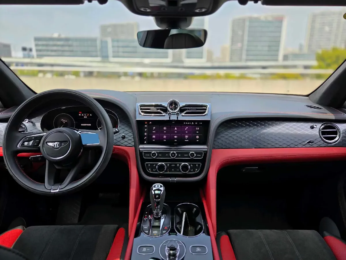 2022 Bentley Bentayga 4.0T 550HP V8 8AT,autocango,china used car exporter,china ev exporter,chinese used car exporter,chinese used ev exporter