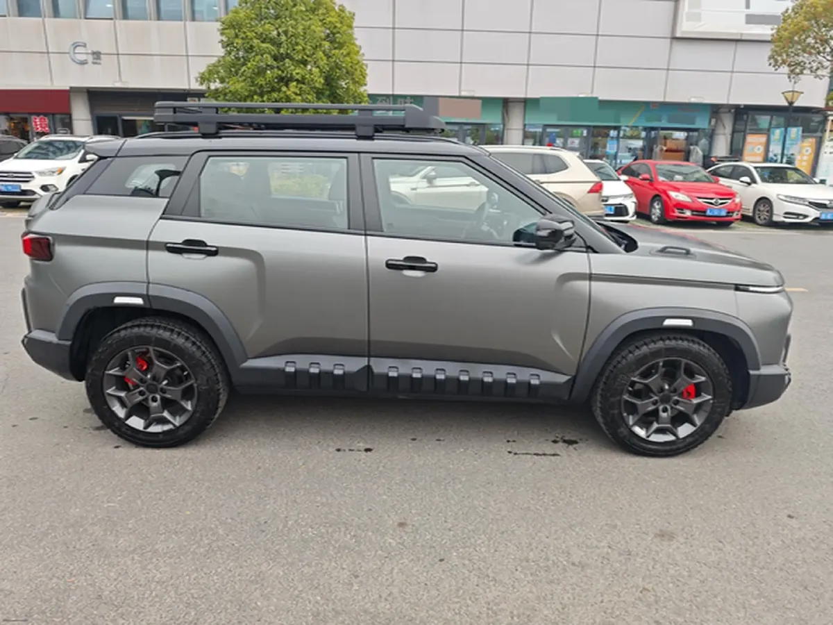 2025 Geely Cowboy 1.5T 181HP L4 7DCT,autocango,china used car exporter,china ev exporter,chinese used car exporter,chinese used ev exporter