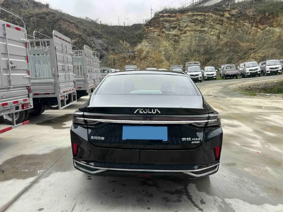 2023 DongFeng Aeolus YiXuan MAX 1.5T 190HP L4 7DCT,autocango,china used car exporter,china ev exporter,chinese used car exporter,chinese used ev exporter