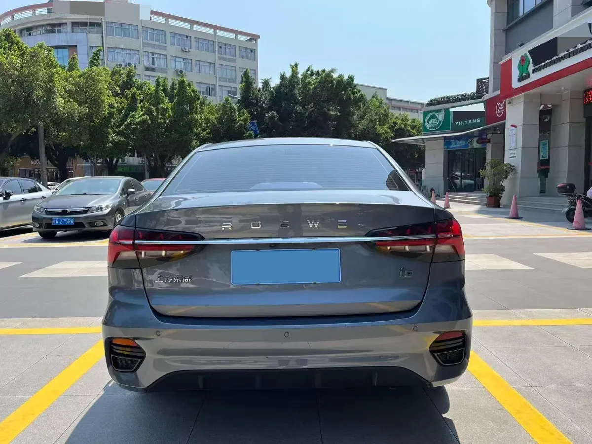 2021 Roewe i5 1.5L 120HP L4 CVT,autocango,china used car exporter,china ev exporter,chinese used car exporter,chinese used ev exporter