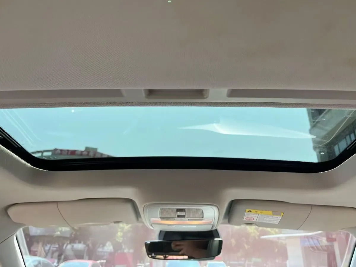 2021 Roewe i5 1.5L 120HP L4 CVT,autocango,china used car exporter,china ev exporter,chinese used car exporter,chinese used ev exporter