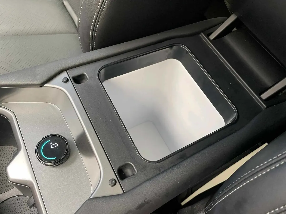 2025 FangChengBao Tai 3 BEV,autocango,china used car exporter,china ev exporter,chinese used car exporter,chinese used ev exporter