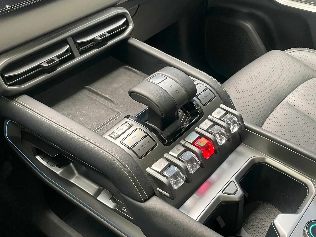 2025 FangChengBao Tai 3 BEV,autocango,china used car exporter,china ev exporter,chinese used car exporter,chinese used ev exporter