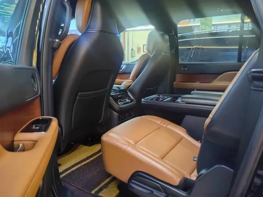 2020 Lincoln Navigator 3.5T 388HP V6 10AT,autocango,china used car exporter,china ev exporter,chinese used car exporter,chinese used ev exporter