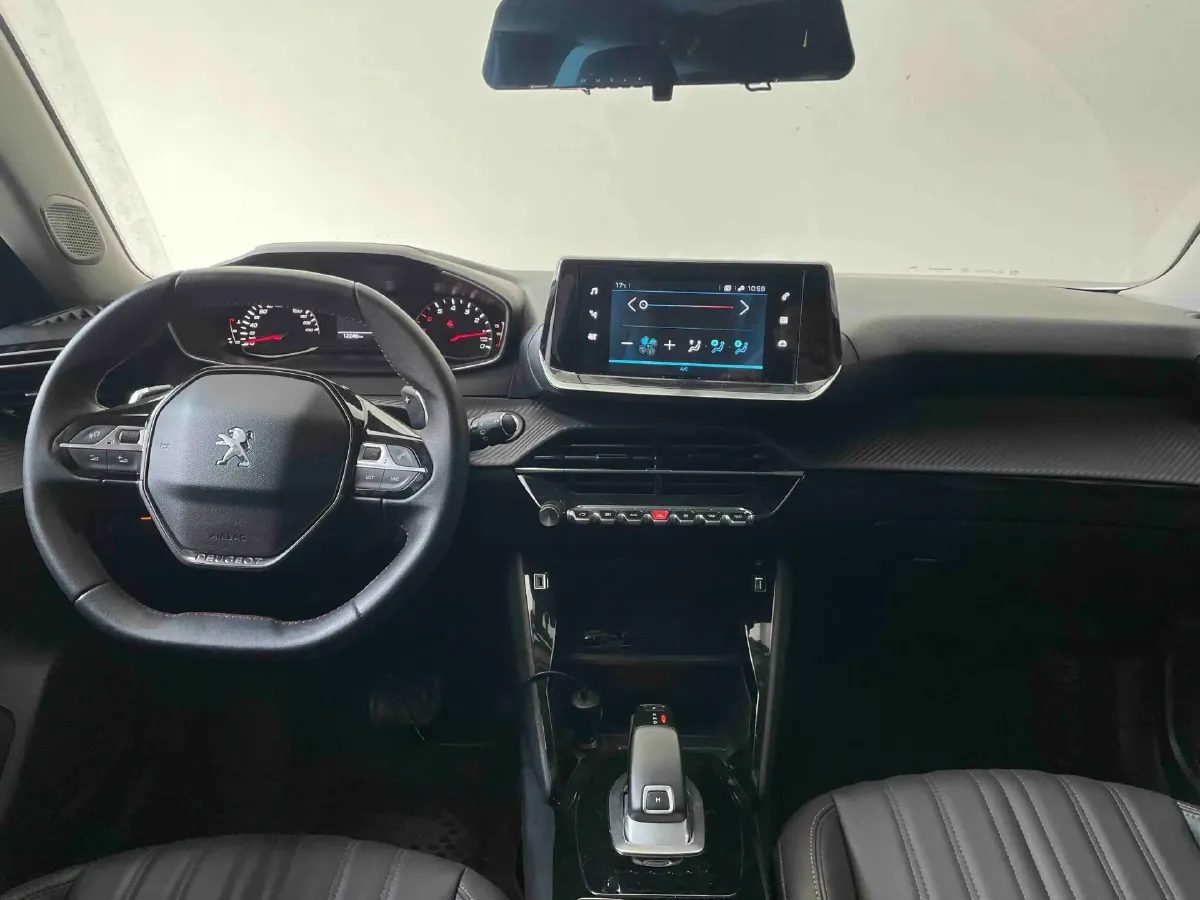 2022 Peugeot 2008 1.2T 136HP L3 6DCT,autocango,china used car exporter,china ev exporter,chinese used car exporter,chinese used ev exporter