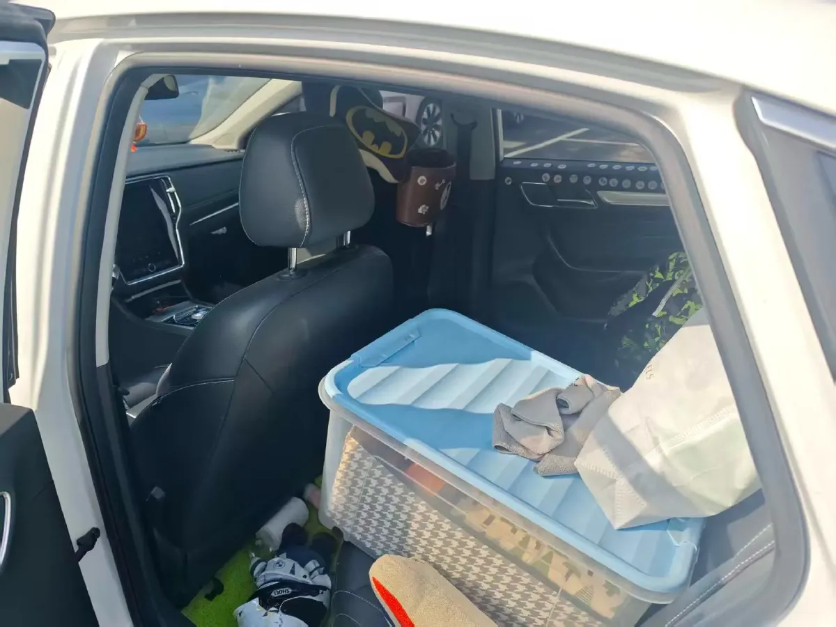 2017 Roewe i6 1.0T 125HP L3 2AT PHEV,autocango,china used car exporter,china ev exporter,chinese used car exporter,chinese used ev exporter