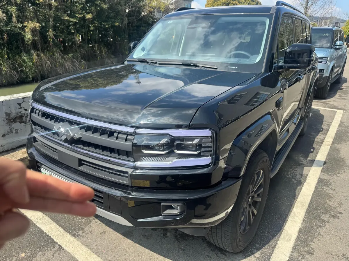 2025 FangChengBao Bao 5 1.5T 194HP L4 E-CVT PHEV 31.8KWH,autocango,china used car exporter,china ev exporter,chinese used car exporter,chinese used ev exporter