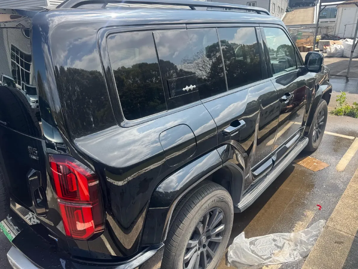 2025 FangChengBao Bao 5 1.5T 194HP L4 E-CVT PHEV 31.8KWH,autocango,china used car exporter,china ev exporter,chinese used car exporter,chinese used ev exporter