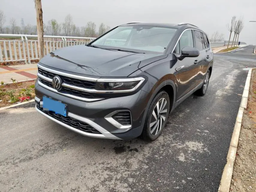 2021 Volkswagen Talagon 2.0T 220HP L4 7DCT,autocango,china used car exporter,china ev exporter,chinese used car exporter,chinese used ev exporter