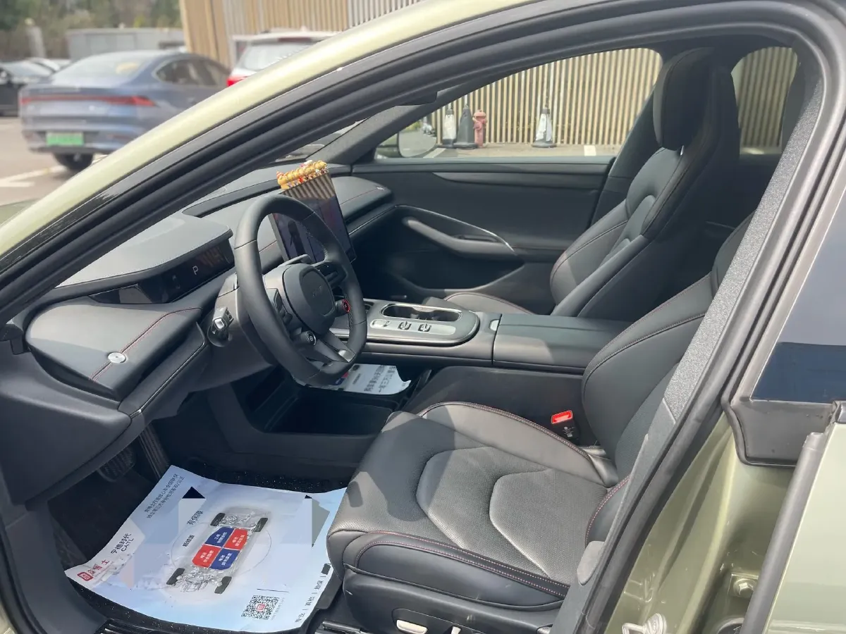 2024 MI SU7 BEV 73.6KWH,autocango,china used car exporter,china ev exporter,chinese used car exporter,chinese used ev exporter