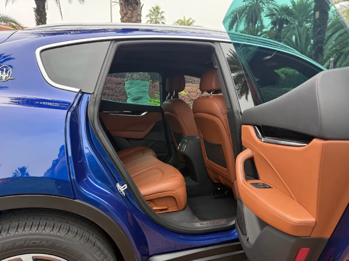 2021 Maserati Levante 3.0T 350HP V6 8AT,autocango,china used car exporter,china ev exporter,chinese used car exporter,chinese used ev exporter