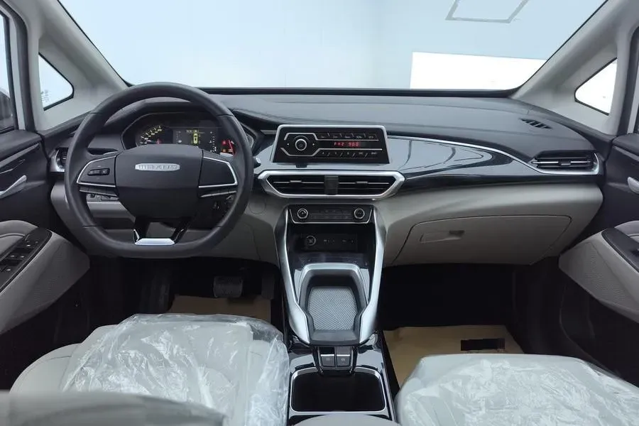 2024 MAXUS G50 1.5T 181HP L4 7DCT,autocango,china used car exporter,china ev exporter,chinese used car exporter,chinese used ev exporter