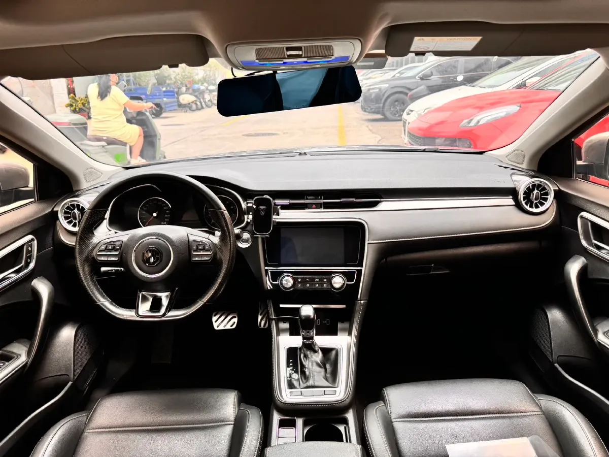 2019 MAXUS XinTu V80 2.5T 136HP L4 6AMT,autocango,china used car exporter,china ev exporter,chinese used car exporter,chinese used ev exporter