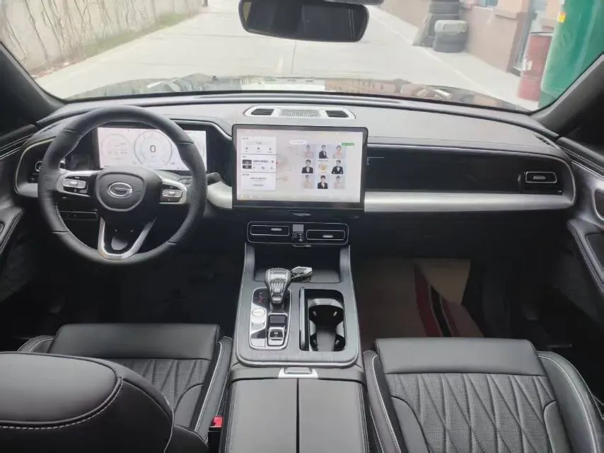 2025 GAC Trumpchi GS8 2.0T 252HP L4 8AT,autocango,china used car exporter,china ev exporter,chinese used car exporter,chinese used ev exporter