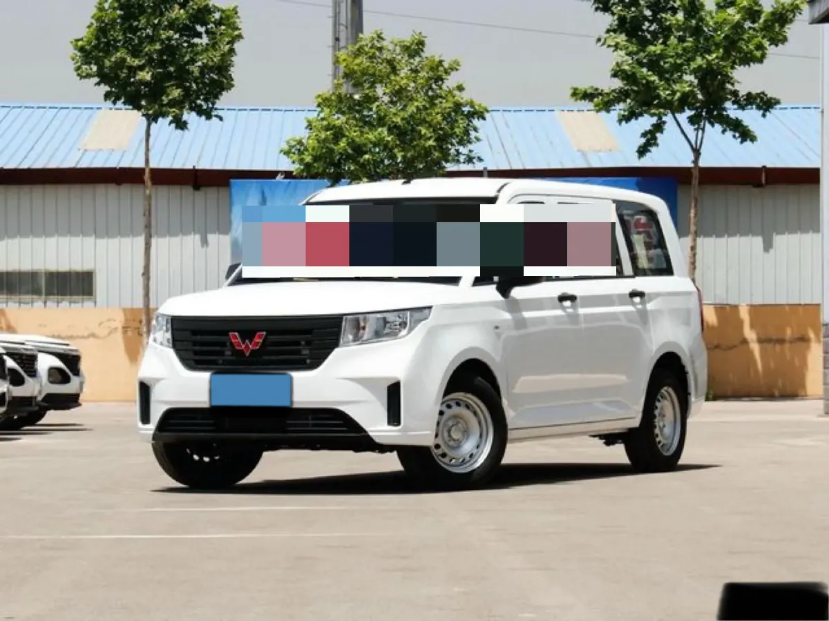 2020 WuLing HongGuang Plus 1.5L 99HP L4 6MT,autocango,china used car exporter,china ev exporter,chinese used car exporter,chinese used ev exporter
