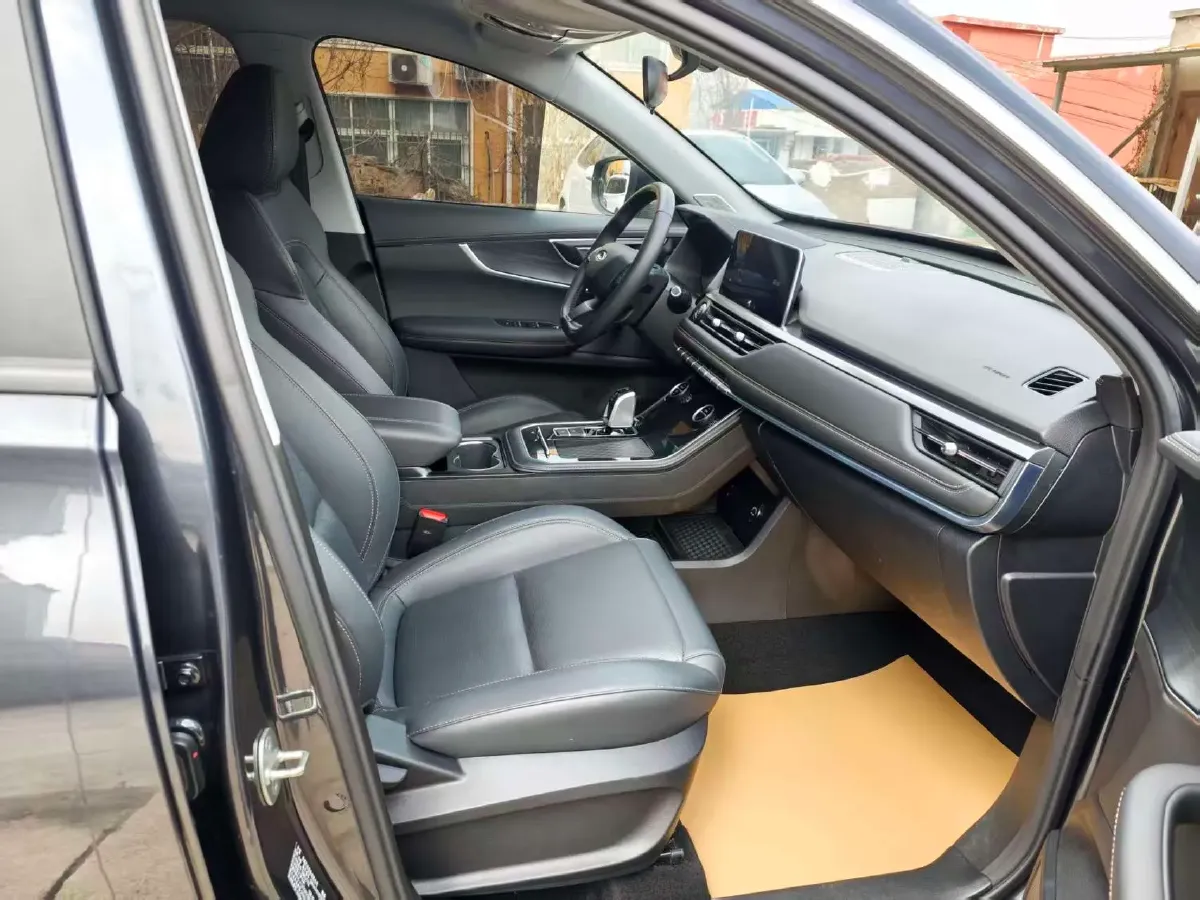 2025 Chery Tiggo 8 1.5T 156HP L4 6DCT,autocango,china used car exporter,china ev exporter,chinese used car exporter,chinese used ev exporter