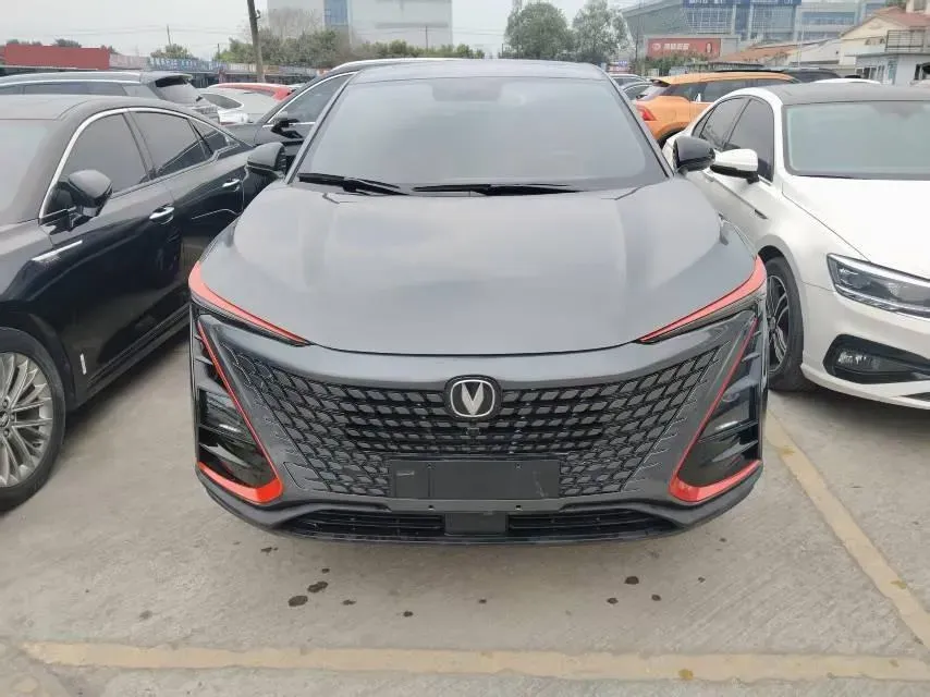 2021 ChangAn UNI-T 1.5T 180HP L4 7DCT,autocango,china used car exporter,china ev exporter,chinese used car exporter,chinese used ev exporter
