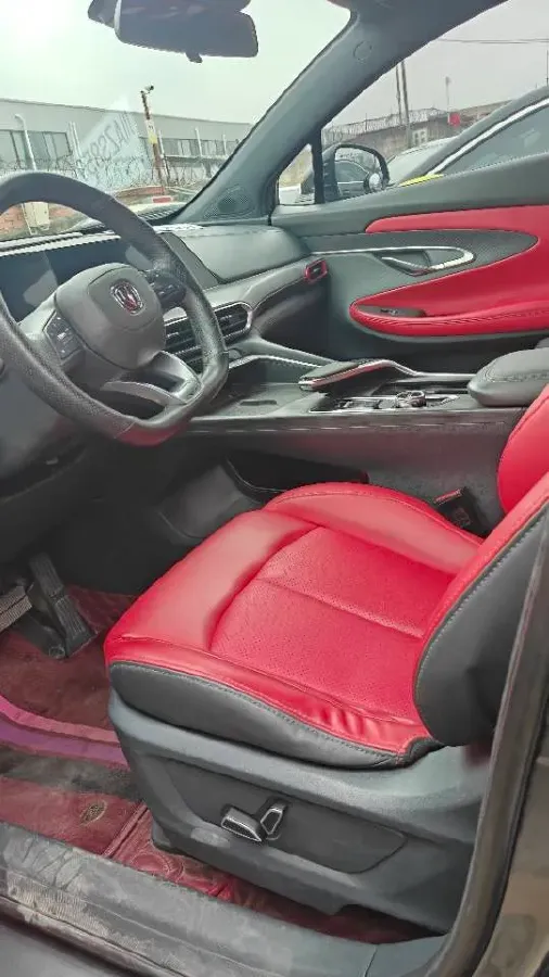 2021 ChangAn UNI-T 1.5T 180HP L4 7DCT,autocango,china used car exporter,china ev exporter,chinese used car exporter,chinese used ev exporter