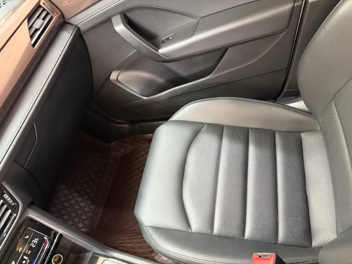 2021 Volkswagen Tharu 1.4T 150HP L4 7DCT,autocango,china used car exporter,china ev exporter,chinese used car exporter,chinese used ev exporter