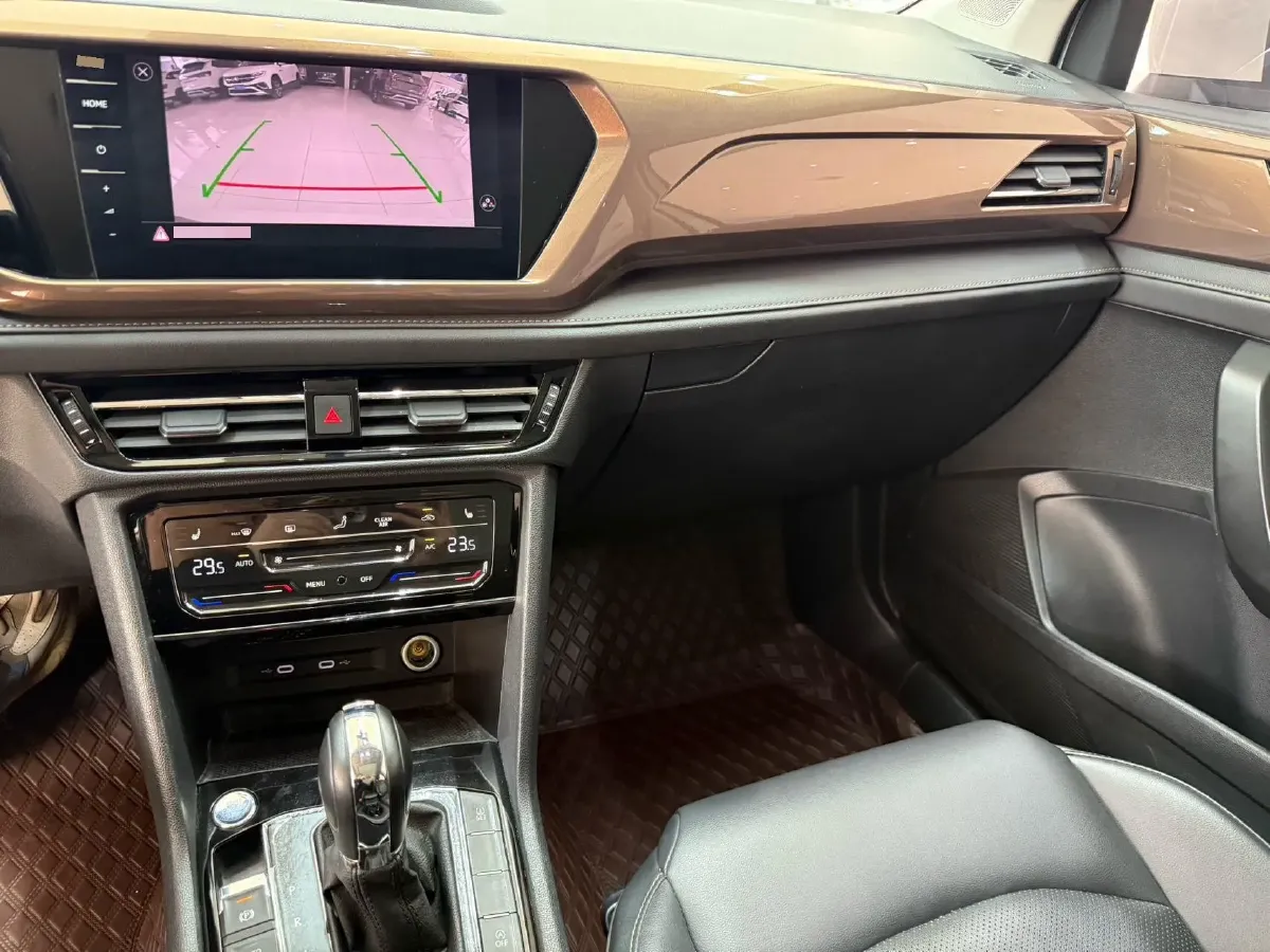 2021 Volkswagen Tharu 1.4T 150HP L4 7DCT,autocango,china used car exporter,china ev exporter,chinese used car exporter,chinese used ev exporter