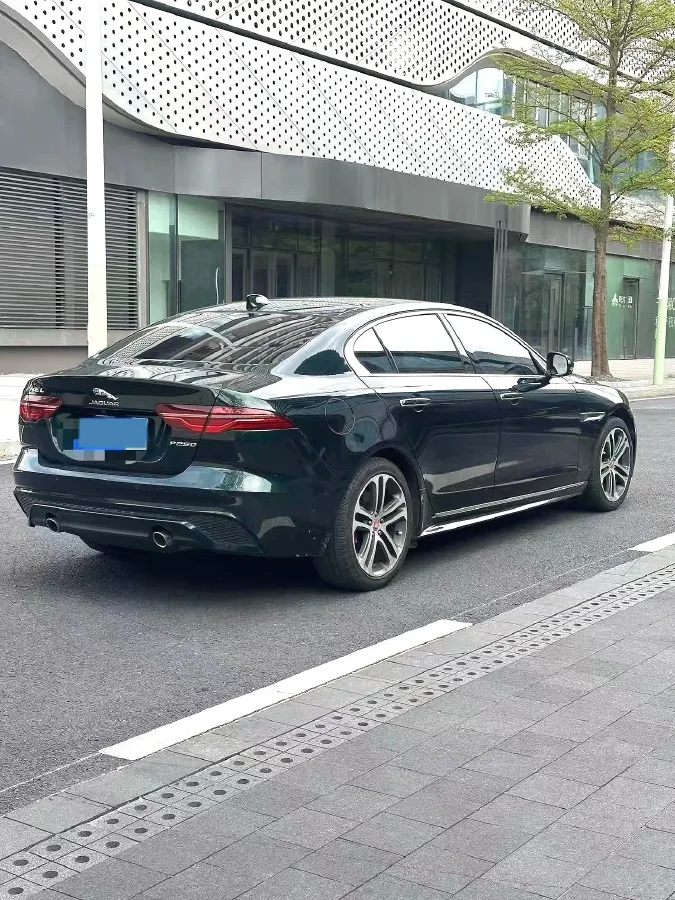 2021 Jaguar XEL 2.0T 250HP L4 8AT,autocango,china used car exporter,china ev exporter,chinese used car exporter,chinese used ev exporter