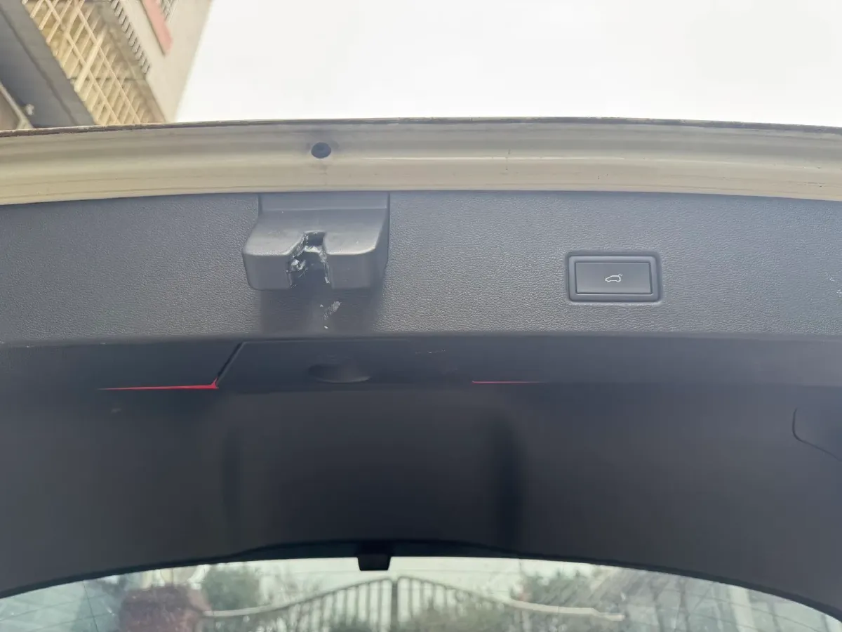 2021 Volkswagen T-Roc 1.4T 150HP L4 7DCT,autocango,china used car exporter,china ev exporter,chinese used car exporter,chinese used ev exporter