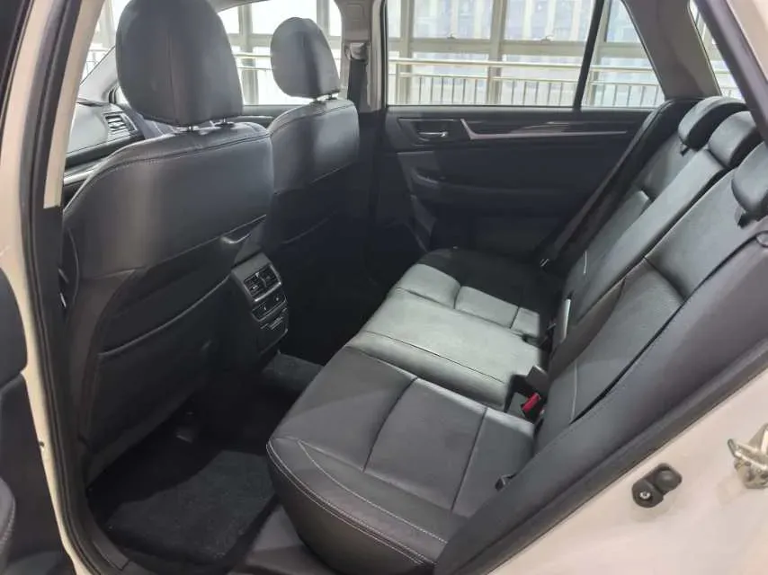 2017 Subaru Outback 2.5L 175HP H4 CVT,autocango,china used car exporter,china ev exporter,chinese used car exporter,chinese used ev exporter