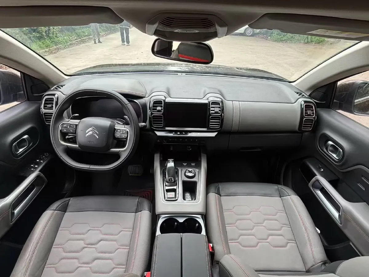 2017 Citroen C5 Aircross 1.8T 204HP L4 6AT,autocango,china used car exporter,china ev exporter,chinese used car exporter,chinese used ev exporter