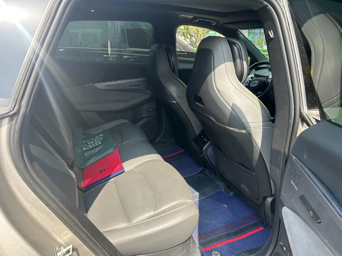 2023 LYNK&CO 08 EM-P 1.5T 163HP L4 3DHT PHEV 21.2KWH,autocango,china used car exporter,china ev exporter,chinese used car exporter,chinese used ev exporter