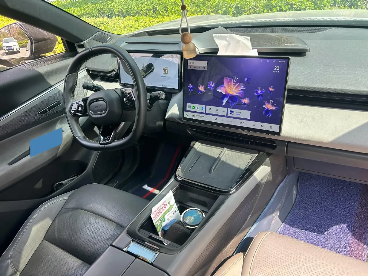 2023 LYNK&CO 08 EM-P 1.5T 163HP L4 3DHT PHEV 21.2KWH,autocango,china used car exporter,china ev exporter,chinese used car exporter,chinese used ev exporter