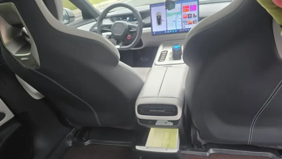 2024 MI SU7 BEV 94.3KWH,autocango,china used car exporter,china ev exporter,chinese used car exporter,chinese used ev exporter