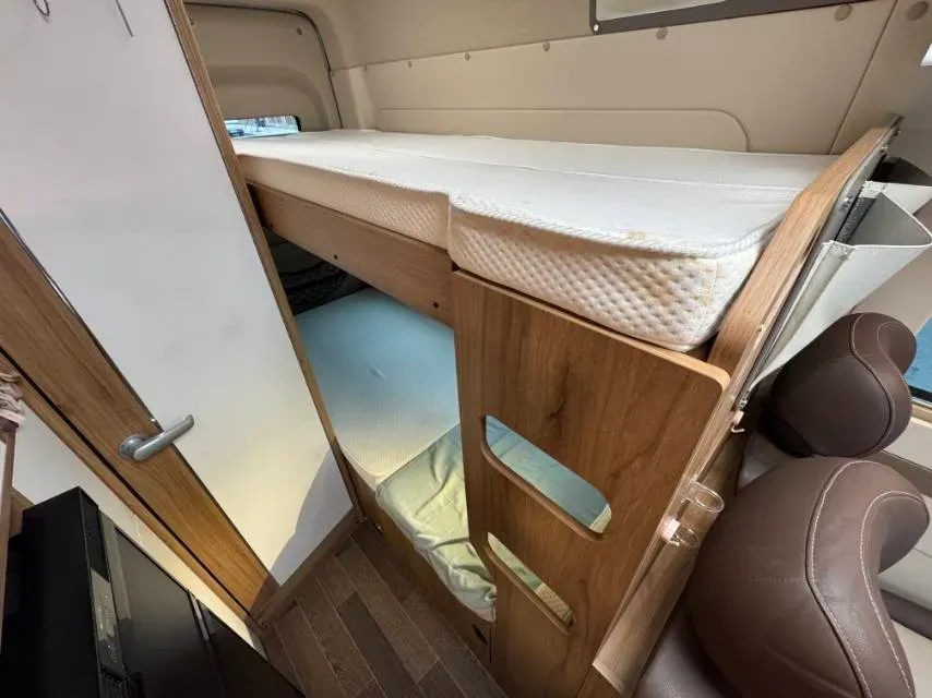 2025 MAXUS V100 RV 2.0T 177HP L4 8AT,autocango,china used car exporter,china ev exporter,chinese used car exporter,chinese used ev exporter