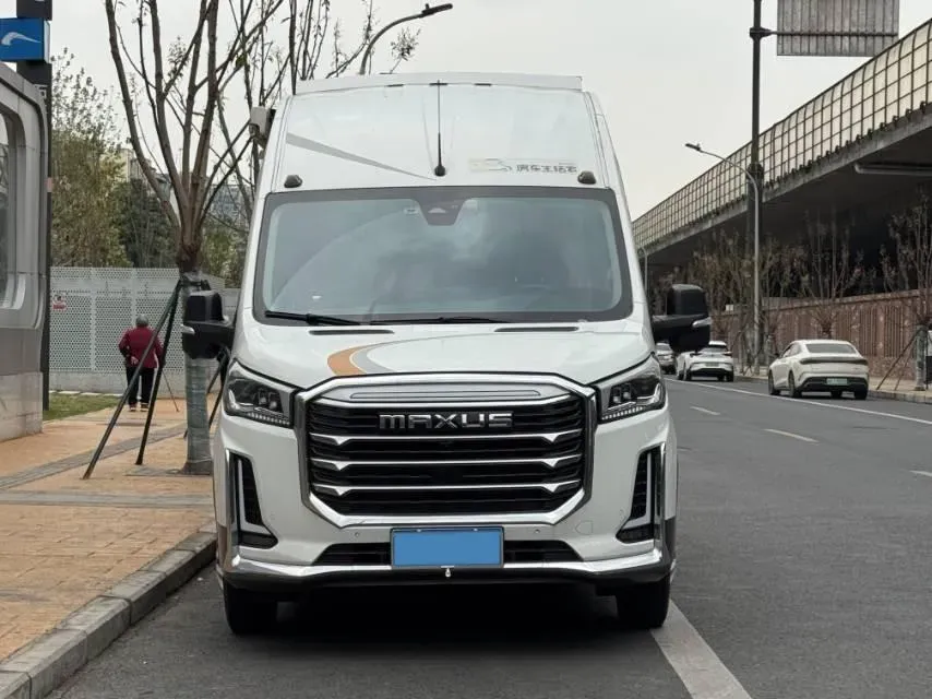 2025 MAXUS V100 RV 2.0T 177HP L4 8AT,autocango,china used car exporter,china ev exporter,chinese used car exporter,chinese used ev exporter