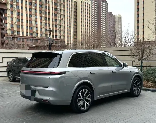 2023 Li L8 Range Extended 154HP REEV 40.9KWH,autocango,china used car exporter,china ev exporter,chinese used car exporter,chinese used ev exporter