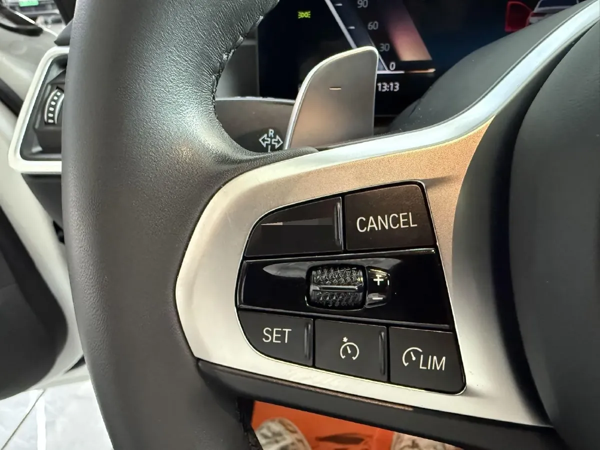 2023 BMW 3 Series 2.0T 156HP L4 8AT,autocango,china used car exporter,china ev exporter,chinese used car exporter,chinese used ev exporter