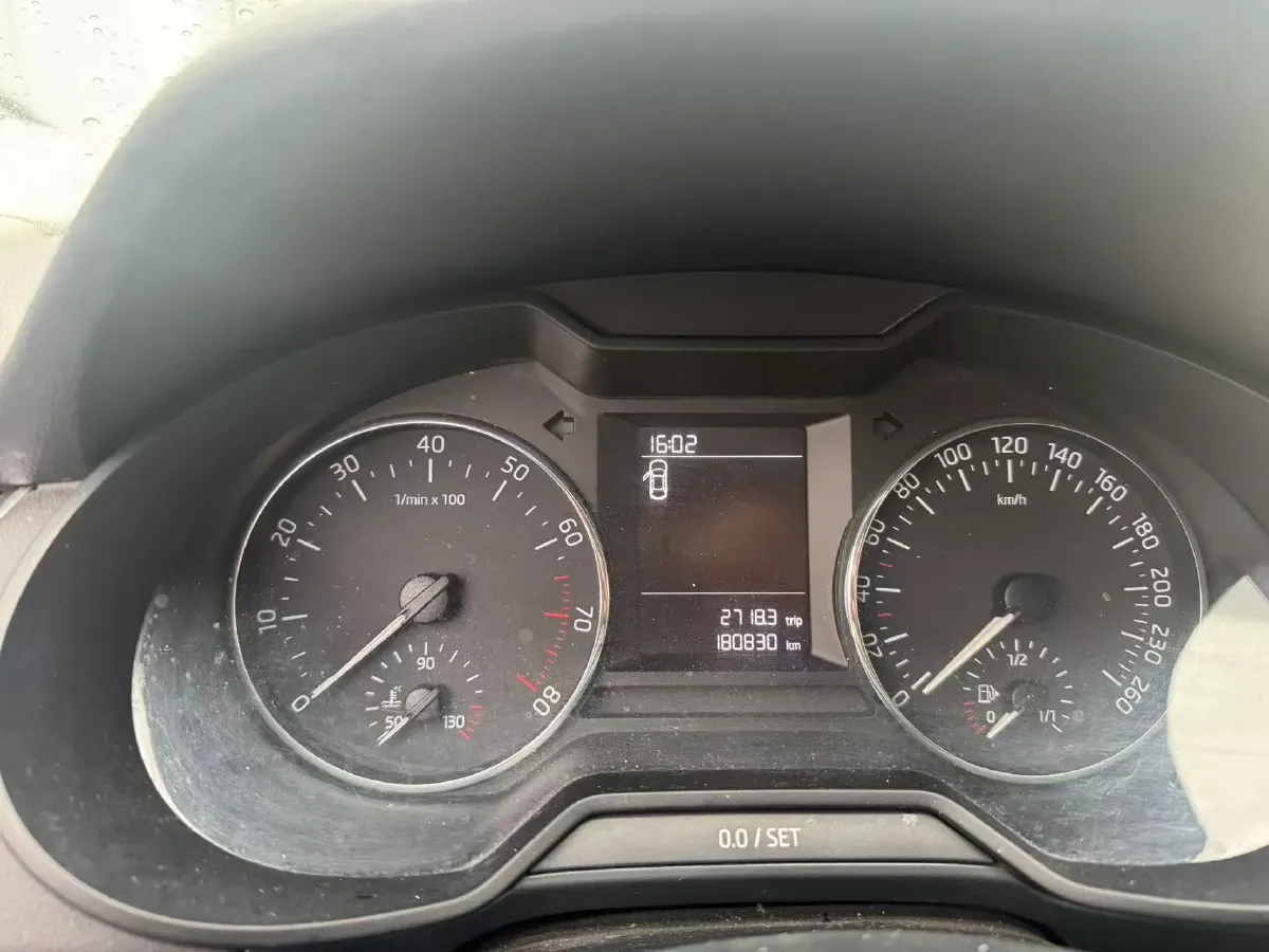 2017 Skoda Octavia 1.6L 110HP L4 6AT,autocango,china used car exporter,china ev exporter,chinese used car exporter,chinese used ev exporter