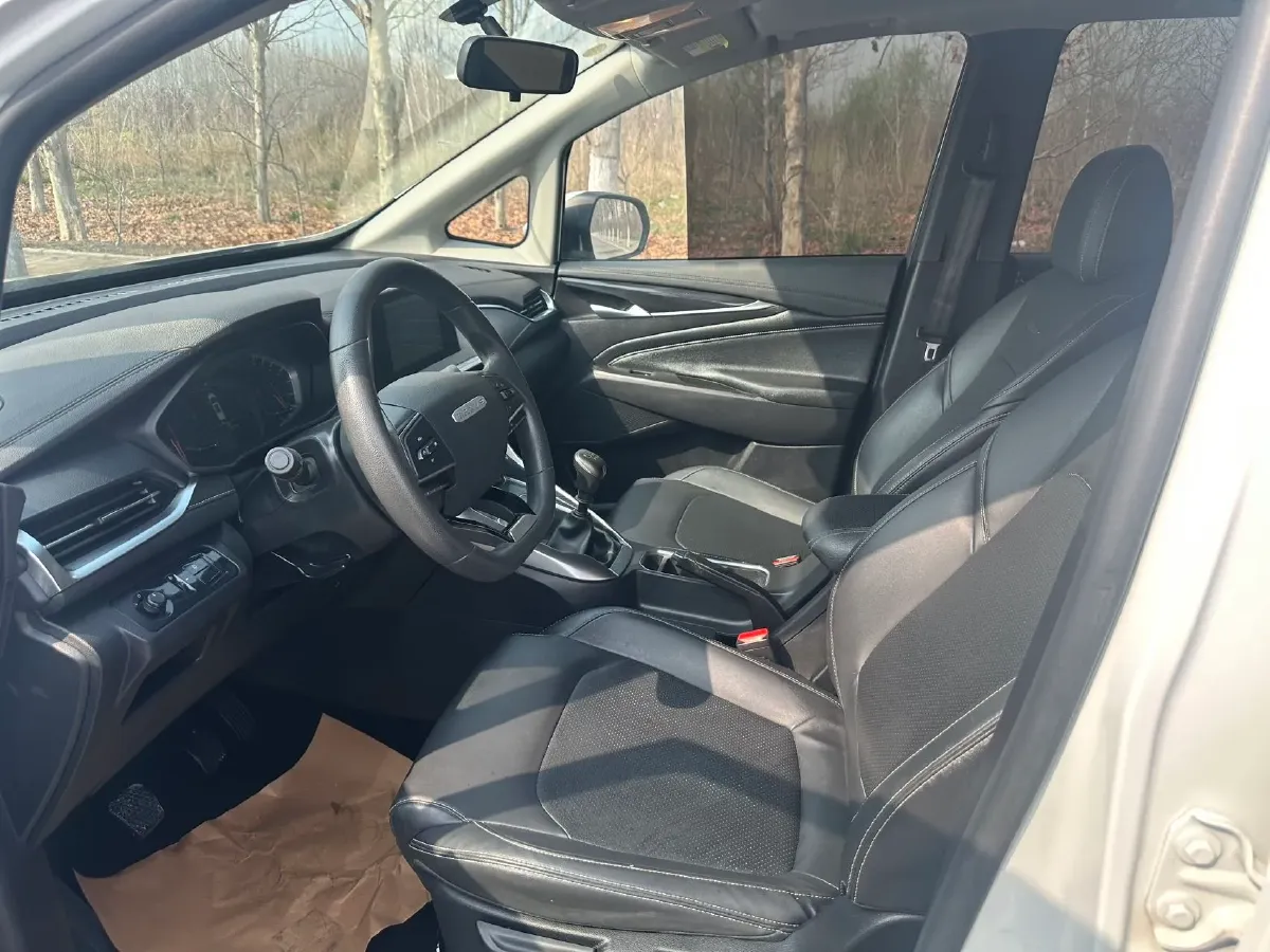 2023 MAXUS G50 1.5T 181HP L4 6MT,autocango,china used car exporter,china ev exporter,chinese used car exporter,chinese used ev exporter