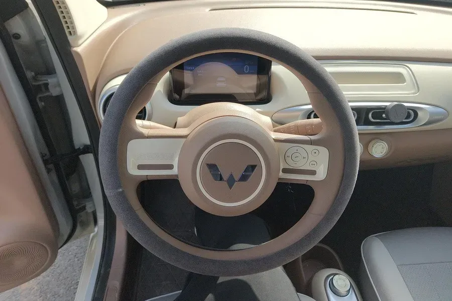 2025 WuLing ZhiGuang BEV 17.7KWH,autocango,china used car exporter,china ev exporter,chinese used car exporter,chinese used ev exporter