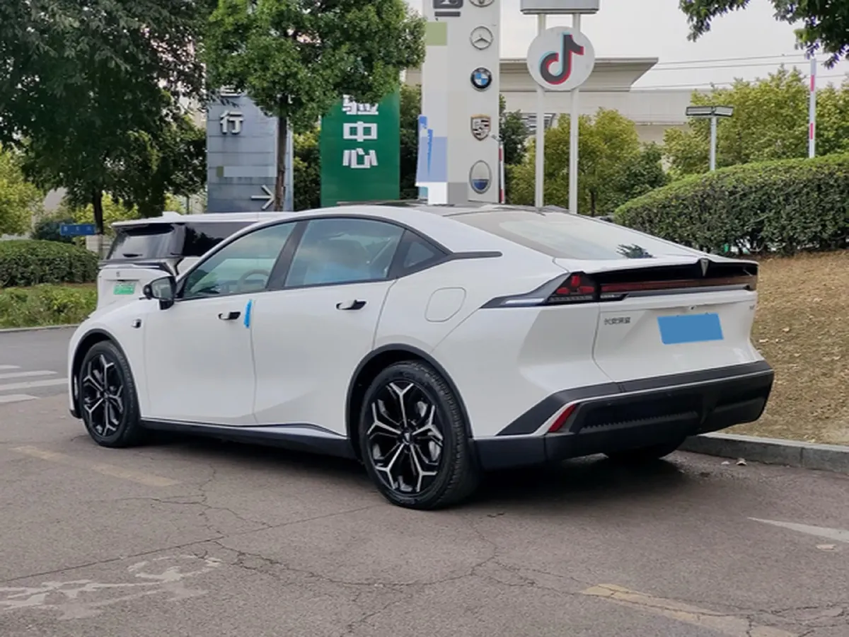 2025 Deepal SL03 1.5L 95HP L4 REEV 28.39KWH,autocango,china used car exporter,china ev exporter,chinese used car exporter,chinese used ev exporter