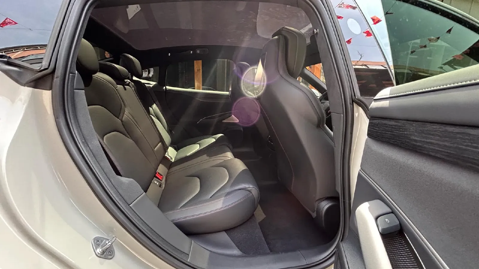 2024 MI SU7 BEV 101KWH,autocango,china used car exporter,china ev exporter,chinese used car exporter,chinese used ev exporter